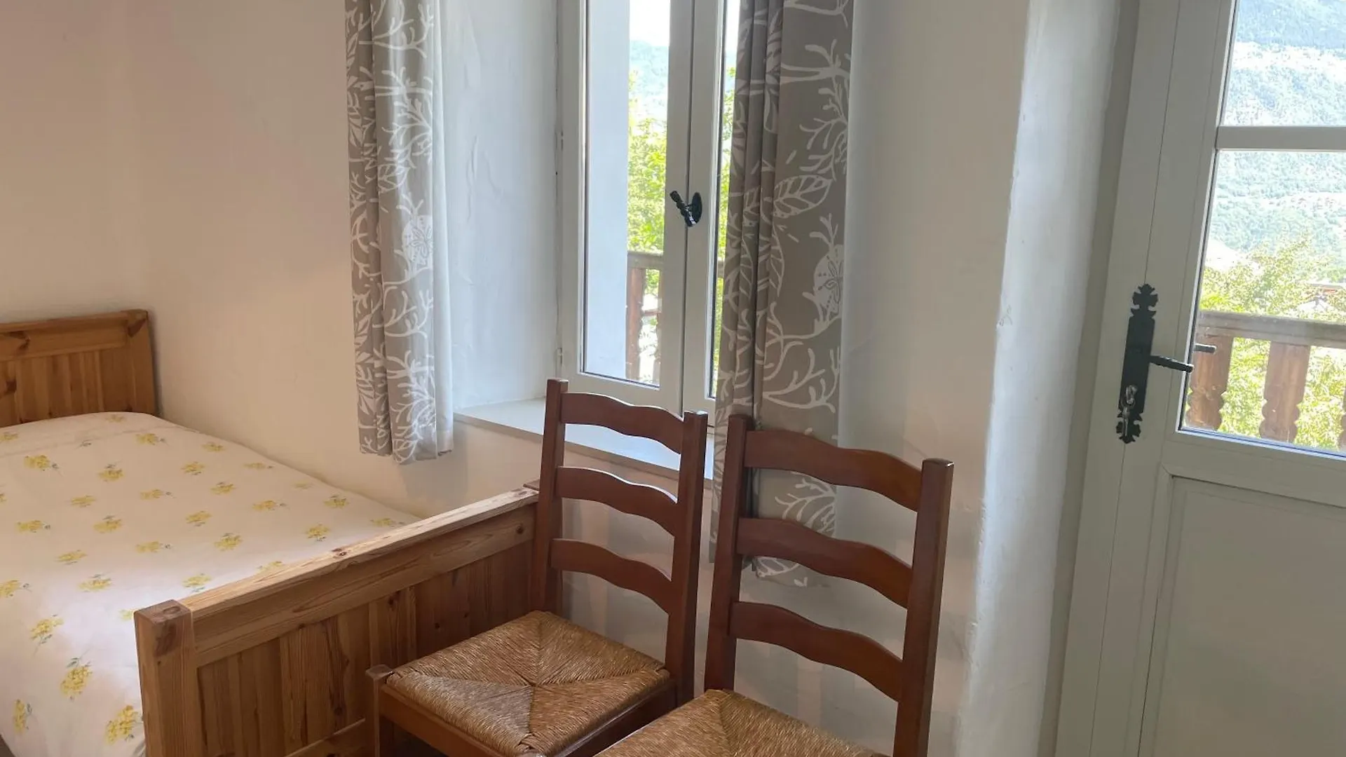 Chalet Muguet - Centre Of Village Location! Les Allues
